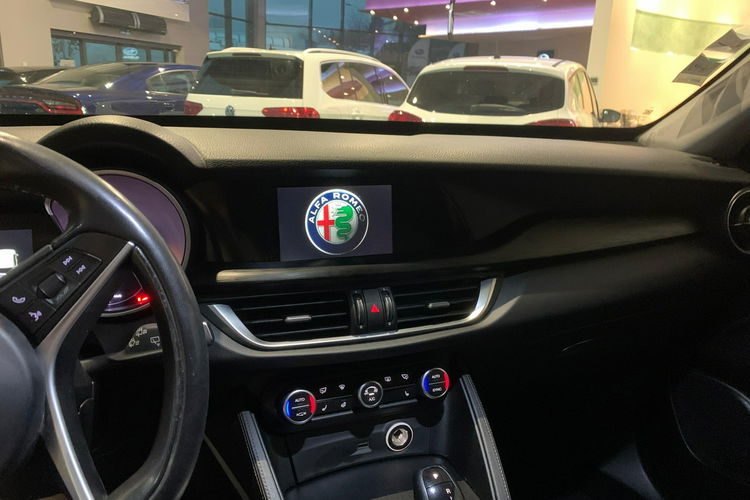 Alfa Romeo Stelvio 2.2 Diesel, Q4 = 4X4, Zadbany, Opłacony, Bogate wyposażenie zdjęcie 19