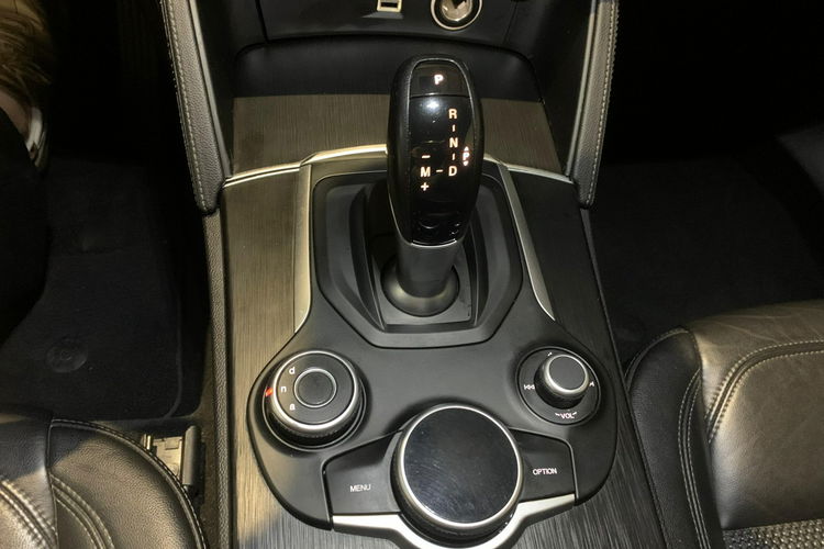 Alfa Romeo Stelvio 2.2 Diesel, Q4 = 4X4, Zadbany, Opłacony, Bogate wyposażenie zdjęcie 21