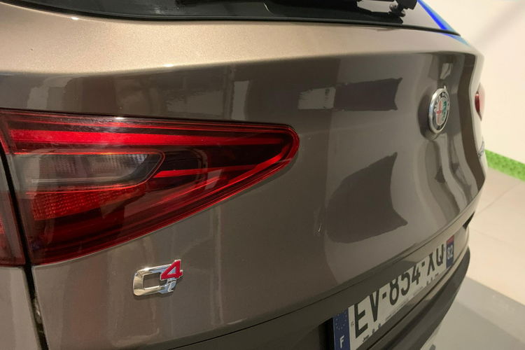 Alfa Romeo Stelvio 2.2 Diesel, Q4 = 4X4, Zadbany, Opłacony, Bogate wyposażenie zdjęcie 33