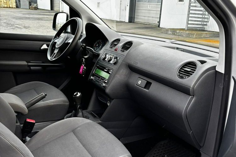 Volkswagen Caddy 2.0 MPI 109 KM 5 osobowy Nowa instalacja LPG zdjęcie 8