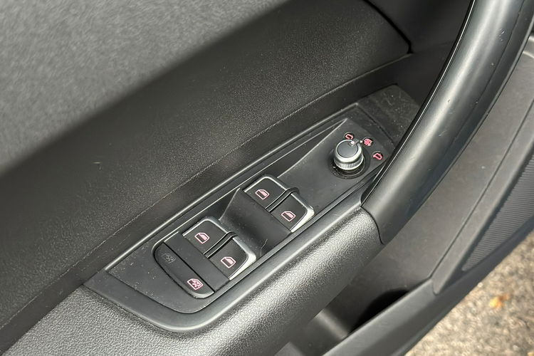 Audi A1 1.4 S-line Xenon zdjęcie 16