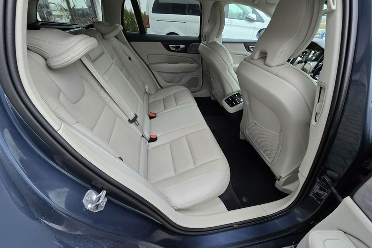 Volvo V60 zdjęcie 14