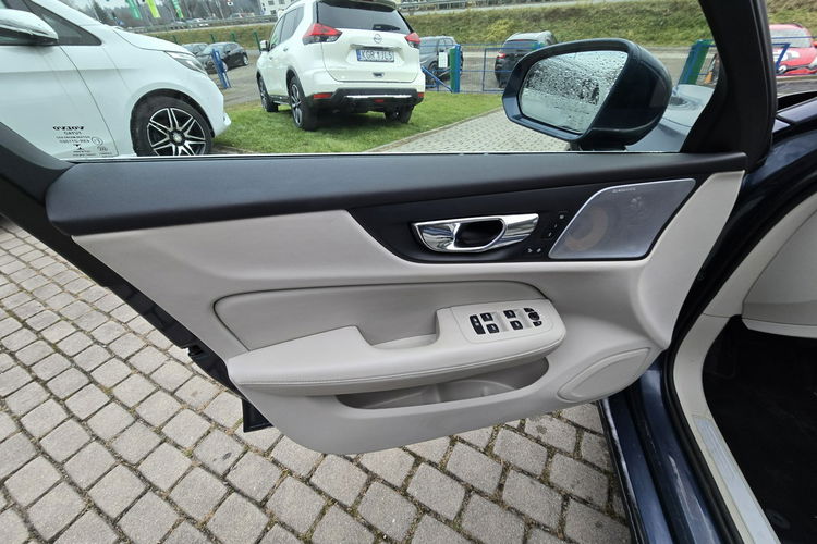 Volvo V60 zdjęcie 25