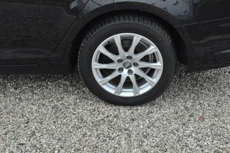 Audi A4 S-Tronic Gwarancja Nawigacja F-vat Salon Polska zdjęcie 9