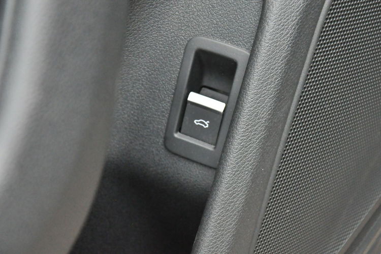 Audi A4 S-Tronic Gwarancja Nawigacja F-vat Salon Polska zdjęcie 17