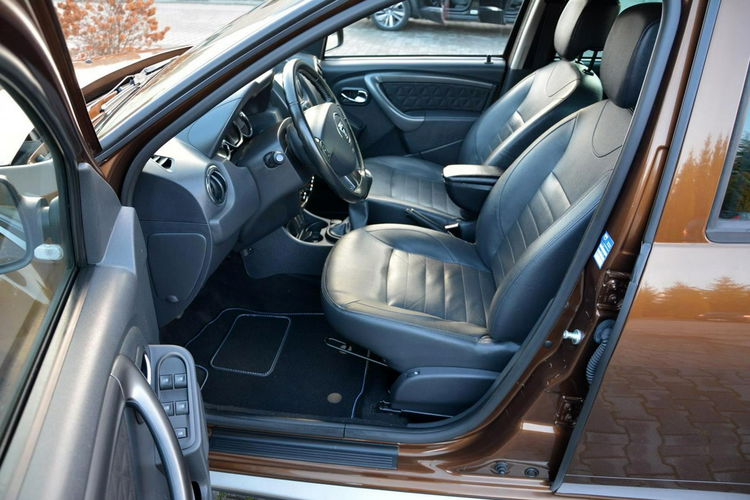 Duster 1.6 16V(105KM )Lift Prestige Navi Skóry Parktronik ASO Dacia zdjęcie 21