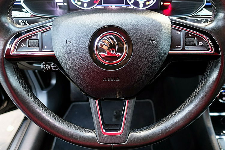 Skoda Superb Laurin&Klement AUTOMAT+ACC+LED+Masaż GWARANCJA 1wł Kraj Bezwypad F23% 4x2 zdjęcie 20
