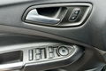 samochód osobowy Ford zdjęcie 30
