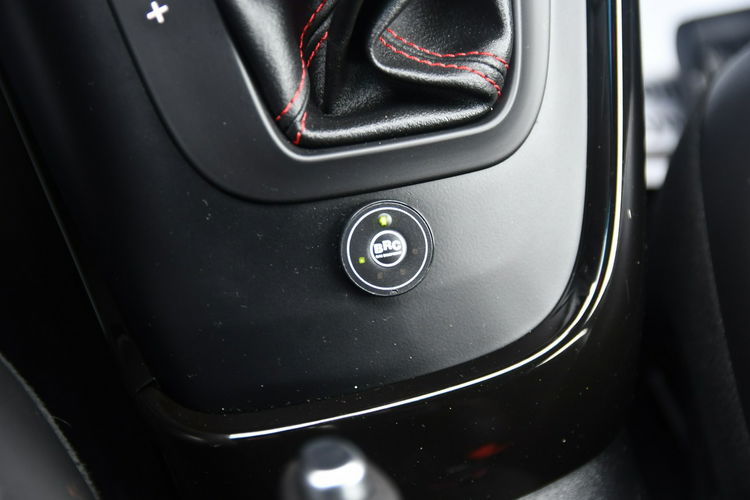 Alfa Romeo Giulietta 1.4TURBO + GAZ. Automat, Navi, XenonyLedy.Pół-Skóry. zdjęcie 33