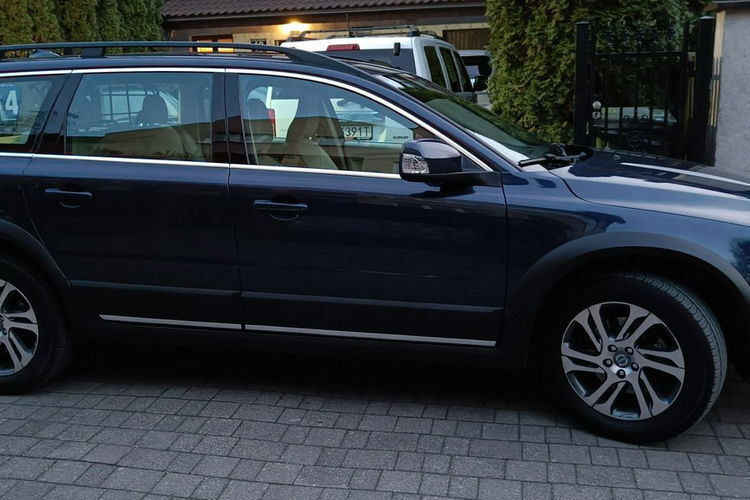 Volvo XC 70 2.4 D5 Momentum AWD, 215 KM, automat, skóra, nawigacja, bezwypadkowy, zdjęcie 8