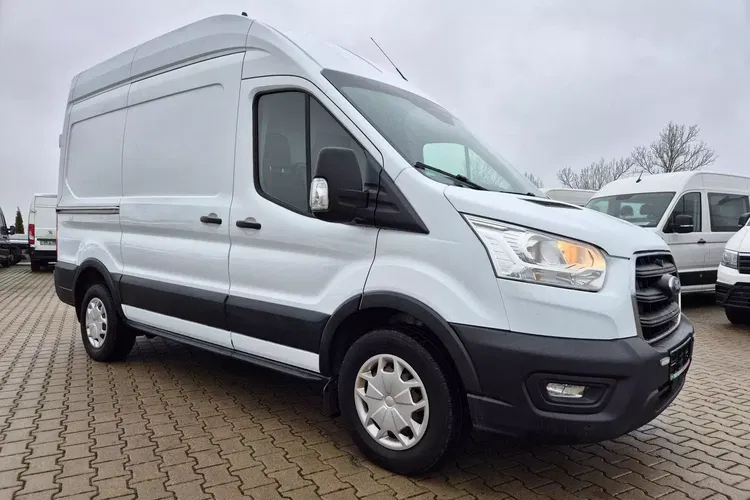 Ford Transit L2H3 Lift 69999zł NETTO 2.0 TdCi/131KM zdjęcie 3