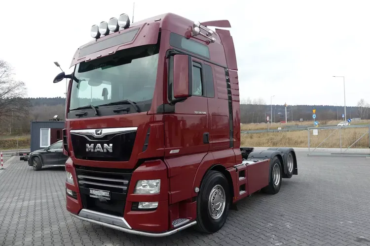 MAN TGX 28.580 D38 / 6x2 / BOOGIE / RETARDER / AUTOMAT / XXL / zdjęcie 2