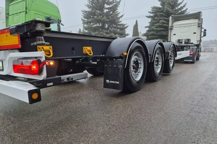 Wielton Podkontenerowa zdjęcie 10