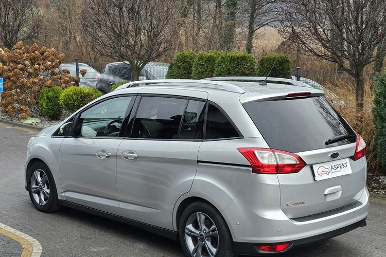 Ford Grand C-MAX 1.5 TDCi 120KM Titanium / / ZADBANY zdjęcie 4