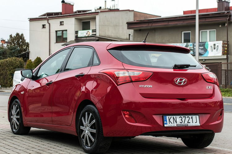 Hyundai i30 1.4_Benzyna_100KM_133 tyś. km zdjęcie 9