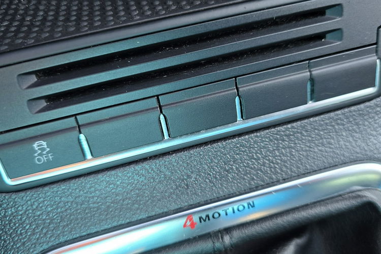Volkswagen Tiguan 100% oryginalny lakier, kompletna dokumentacja serwisowa, nowy rozrząd zdjęcie 18