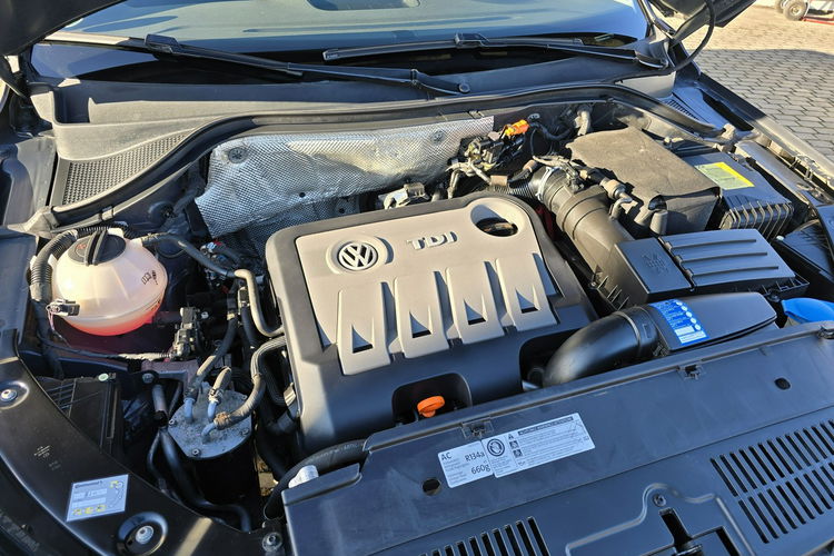 Volkswagen Tiguan 100% oryginalny lakier, kompletna dokumentacja serwisowa, nowy rozrząd zdjęcie 29