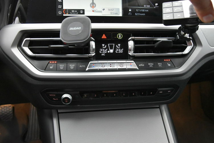 BMW 320 G21 320d 190KM Manual 2020r. Laser HeadUp HAK NAVi Kamera el. klapa FV zdjęcie 11