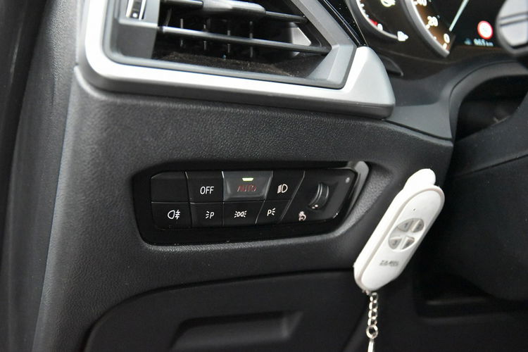 BMW 320 G21 320d 190KM Manual 2020r. Laser HeadUp HAK NAVi Kamera el. klapa FV zdjęcie 18