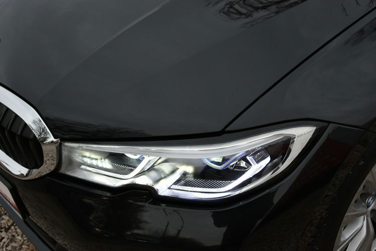 BMW 320 G21 320d 190KM Manual 2020r. Laser HeadUp HAK NAVi Kamera el. klapa FV zdjęcie 35