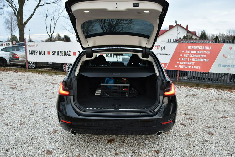 BMW 320 G21 320d 190KM Manual 2020r. Laser HeadUp HAK NAVi Kamera el. klapa FV zdjęcie 37