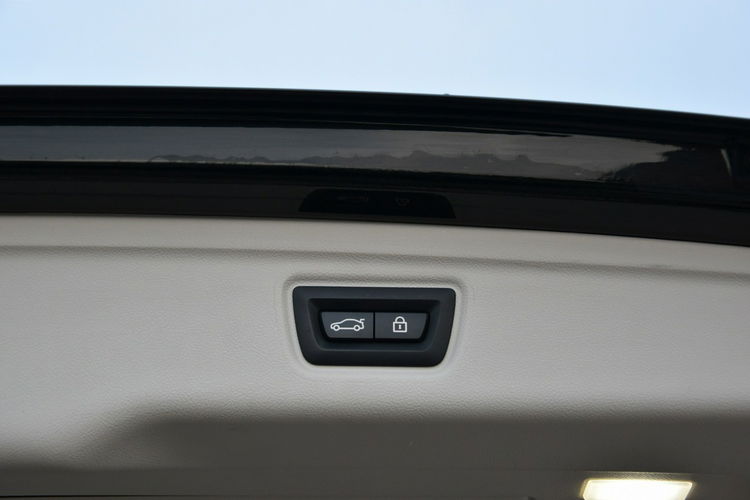 BMW 320 G21 320d 190KM Manual 2020r. Laser HeadUp HAK NAVi Kamera el. klapa FV zdjęcie 38