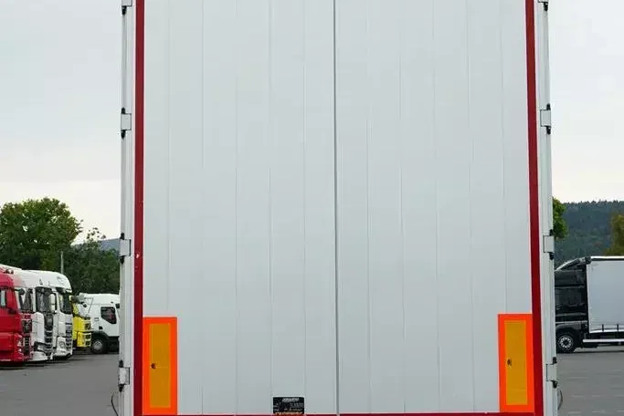 Inna GTS / TANDEM / 1 OŚ / DŁ. 7.4 M / GÓRNY ZACZEP / ŁAD. 6 080 KG / 18 PALET zdjęcie 17