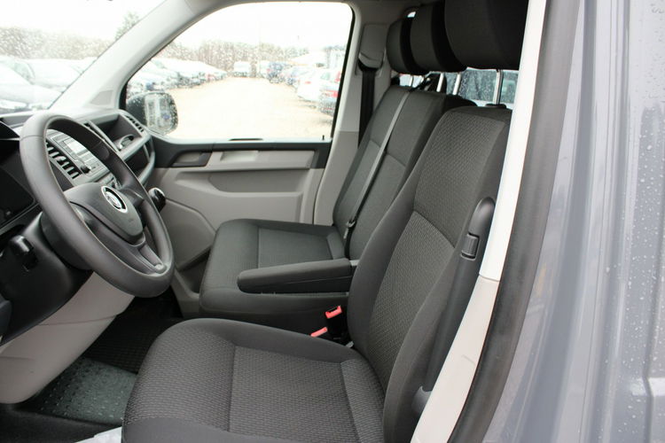 Volkswagen Caravelle Trendline L2 F-vat Salon Polska Gwarancja zdjęcie 9