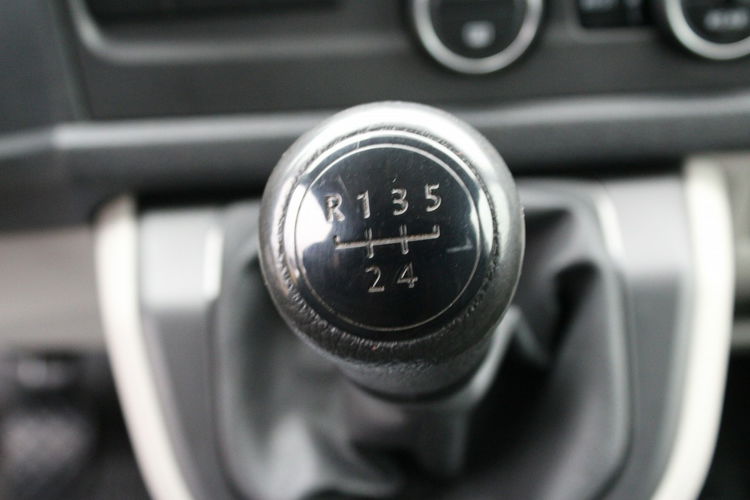 Volkswagen Caravelle Trendline L2 F-vat Salon Polska Gwarancja zdjęcie 16