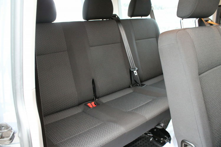 Volkswagen Caravelle Trendline L2 F-vat Salon Polska Gwarancja zdjęcie 21