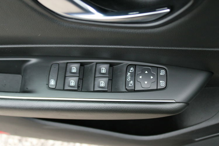 Renault Talisman 1.7 Blue dCi Limited 150HP Led Pure Vision zdjęcie 17