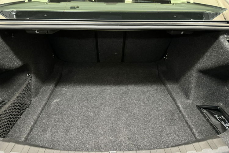 BMW 318 318i MPakiet Podgrzewane Fotele Kamera Bezprzewodowy AA/ACP Tempomat zdjęcie 27