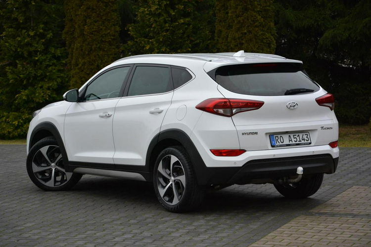 Hyundai Tucson FV23% Premium Skóry Ledy Navi Kamera Asysten Pasa ALU19 zdjęcie 6
