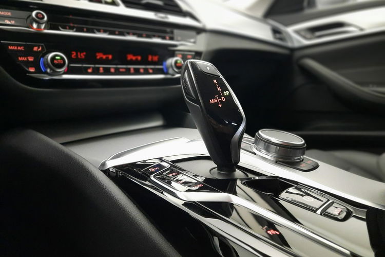 BMW 518 518d Touring Podgrzewane Fotele Kamera Cofania Apple Car/Android Auto zdjęcie 20