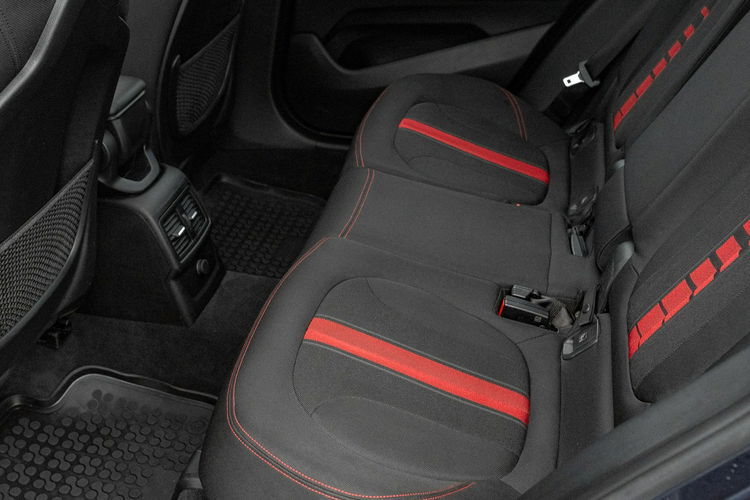 BMW X1 xDrive18d Ambient Szklany dach LED 2 stref klima Salon PL zdjęcie 28