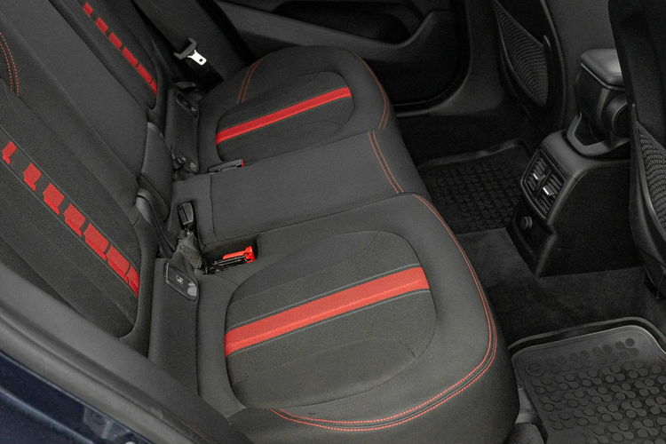 BMW X1 xDrive18d Ambient Szklany dach LED 2 stref klima Salon PL zdjęcie 32