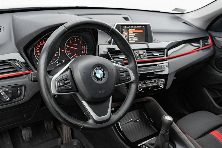 BMW X1 xDrive18d Ambient Szklany dach LED 2 stref klima Salon PL zdjęcie 6