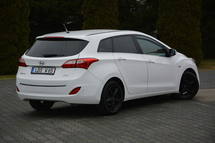 i30 Lift Ledy Parktronic Grzana kierownica ASO Hyundai zdjęcie 12