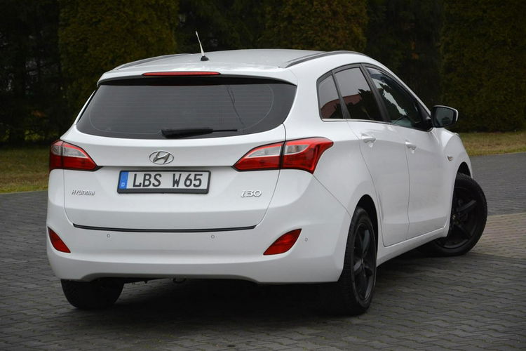 i30 Lift Ledy Parktronic Grzana kierownica ASO Hyundai zdjęcie 13