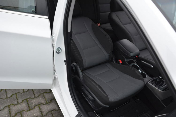 i30 Lift Ledy Parktronic Grzana kierownica ASO Hyundai zdjęcie 17