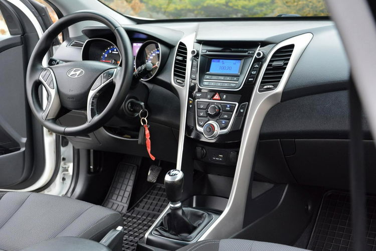 i30 Lift Ledy Parktronic Grzana kierownica ASO Hyundai zdjęcie 18