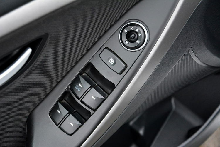 i30 Lift Ledy Parktronic Grzana kierownica ASO Hyundai zdjęcie 21