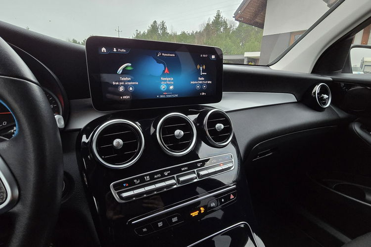Mercedes GLC 220 220d 4MATIC / I-właściciel / / Bezwypadkowy zdjęcie 13