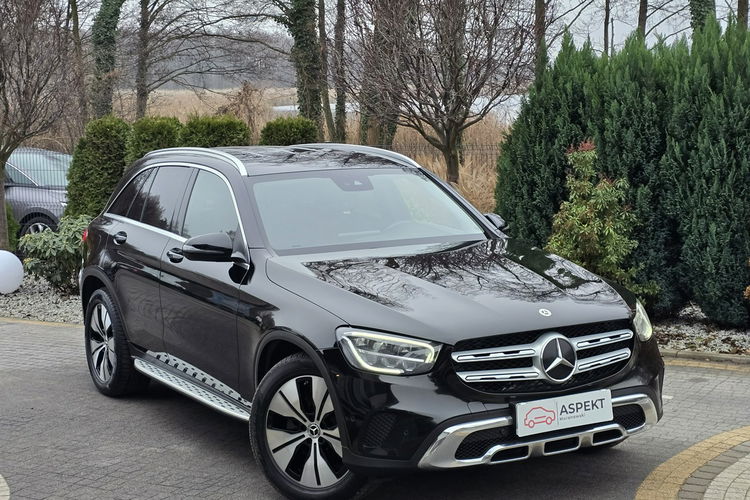 Mercedes GLC 220 220d 4MATIC / I-właściciel / / Bezwypadkowy zdjęcie 3