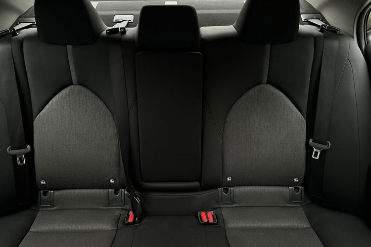 Toyota Camry 2.5 HSD 218KM COMFORT, salon Polska, gwarancja, FV23% zdjęcie 20