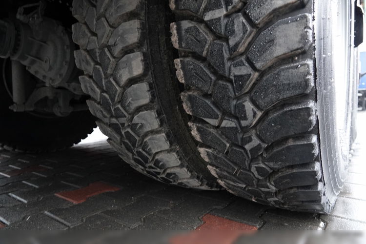 Mercedes AROCS 2636 / 6x4 / SKRZYNIOWY- 6, 5 M / + HDS HIAB 4x wysów: 13 m / EURO 6 / STEROWANIE RADIOWE /OPONY 100 % zdjęcie 31