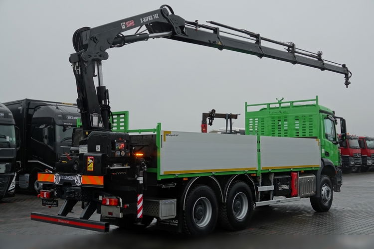 Mercedes AROCS 2636 / 6x4 / SKRZYNIOWY- 6, 5 M / + HDS HIAB 4x wysów: 13 m / EURO 6 / STEROWANIE RADIOWE /OPONY 100 % zdjęcie 7