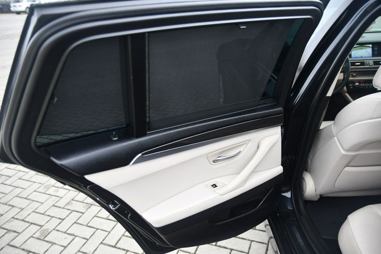 BMW 530 3.0d Panorama Dach, Xenony, Skóry, Head-Up.Asystent Pasa Ruchu. zdjęcie 16