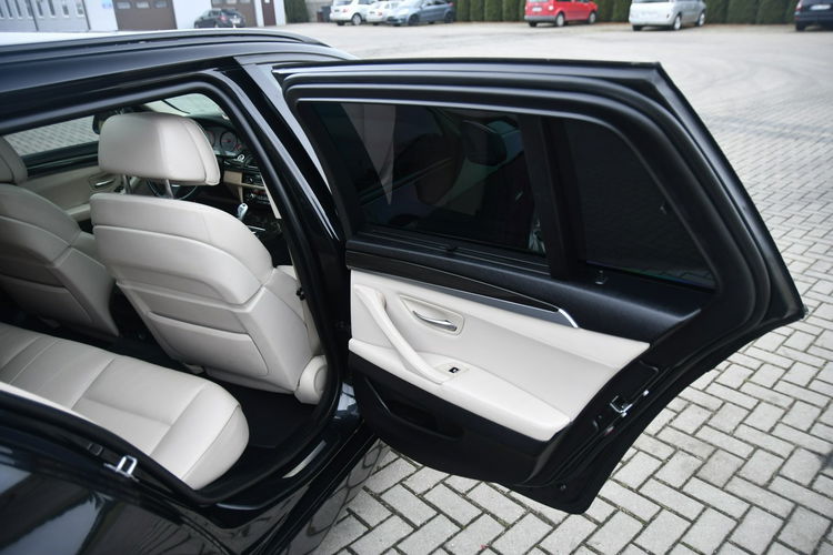 BMW 530 3.0d Panorama Dach, Xenony, Skóry, Head-Up.Asystent Pasa Ruchu. zdjęcie 22