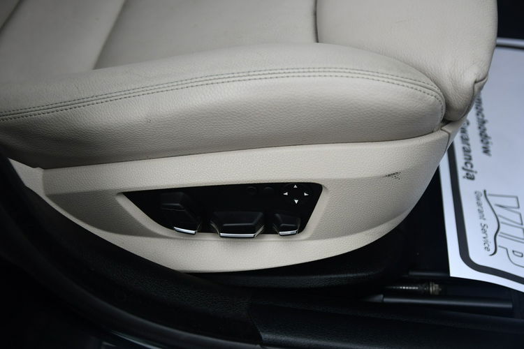 BMW 530 3.0d Panorama Dach, Xenony, Skóry, Head-Up.Asystent Pasa Ruchu. zdjęcie 24